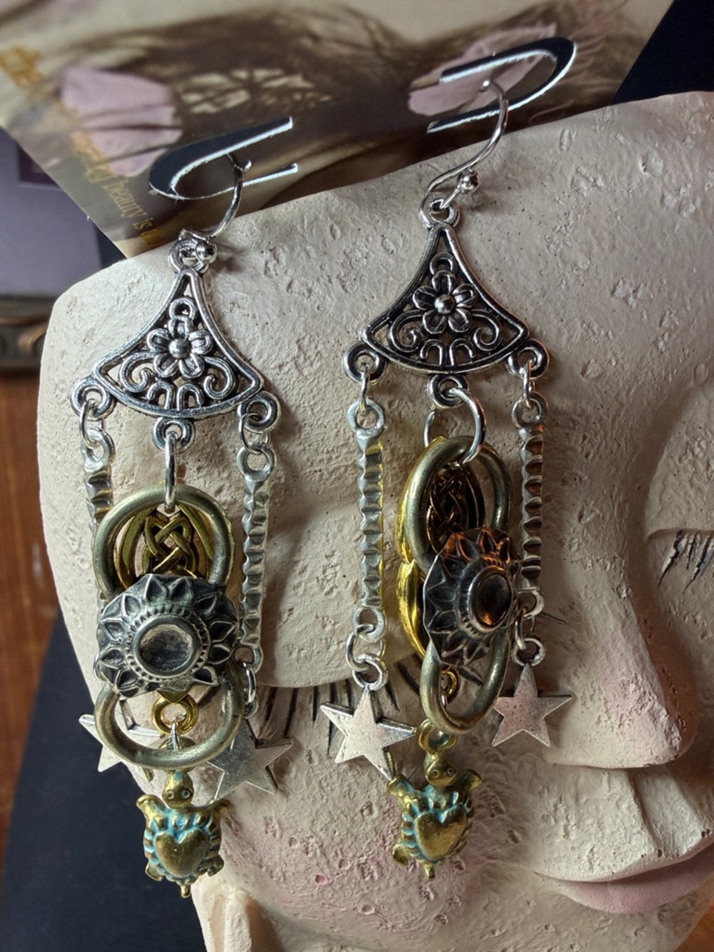 Boho Mixed-Metal Flower & Star Dangle Earrings – Silver & Gold